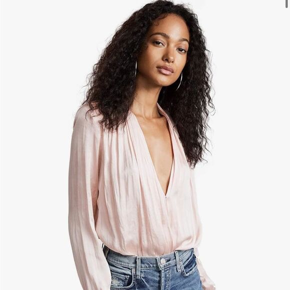 Paige NWT Sevilla Thong Bodysuit in cream/pink size M - Picture 2 of 8